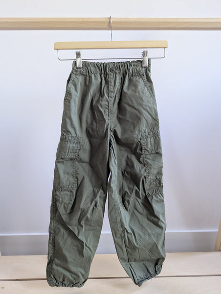 Uniqlo Parachute Pants (7-8Y)