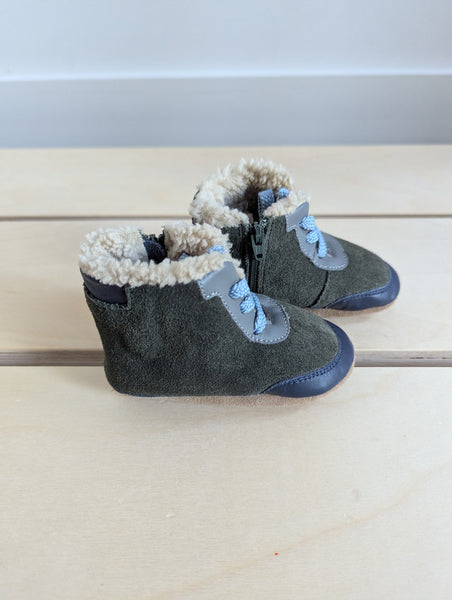 Robeez Suede Shearling Lined Boots (12-18M)