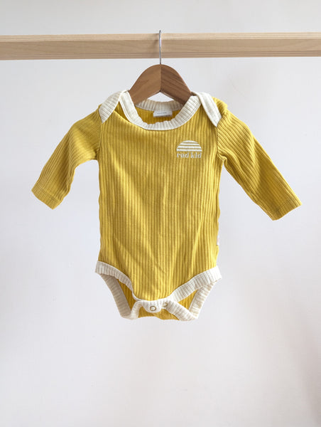 Banabae Ribbed Long Sleeve Onesie (3-6M)