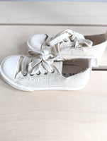 Zara Canvas Shoes (26 / 9C)